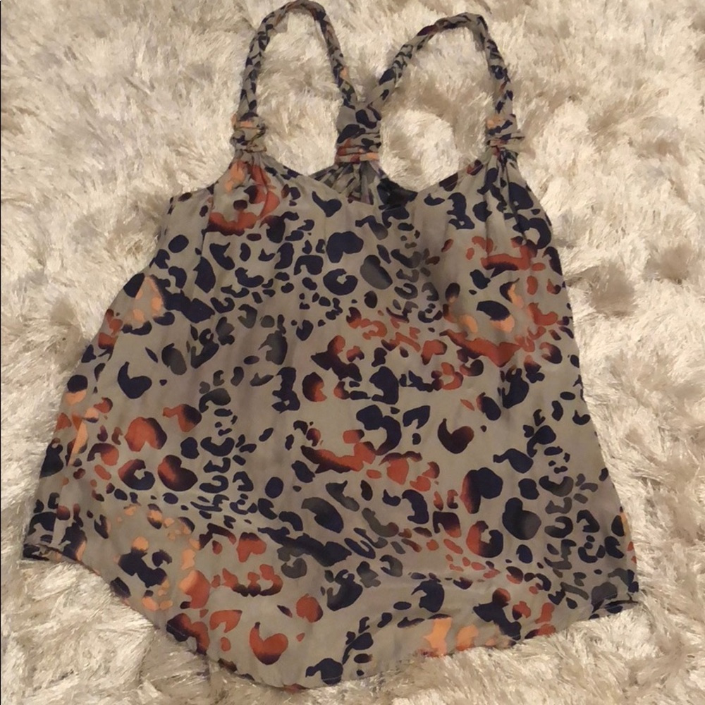 Guess top